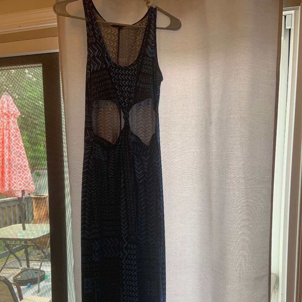 Maxi print dress with cuts